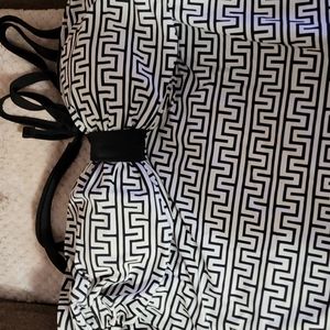 Cacique black & white Aztec design halter neck swim tankini top only worn 2x